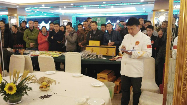 廖建-中国烹饪大师、酒店管理专家-本期封面人物