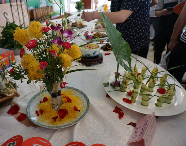重庆厨师联谊会春夏食材菜品及餐饮论坛会在渝北区龙豪度假酒店成功举行