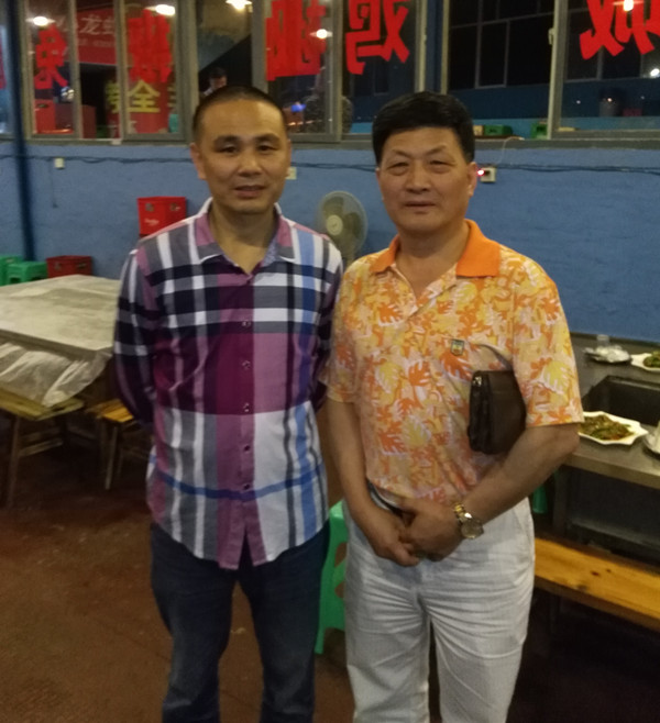 中国烹饪大师刘俊伦携师弟及弟子到陈记烤全羊总店指导和交流厨艺