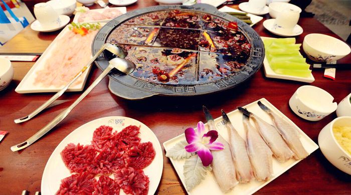 重庆火锅逆天了 1000万只为打造殿堂级火锅--景轩火锅