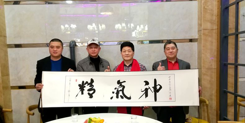 传承是责任 中国烹饪大师刘俊伦一行到沙坪坝顺风河鲜火锅指导工作