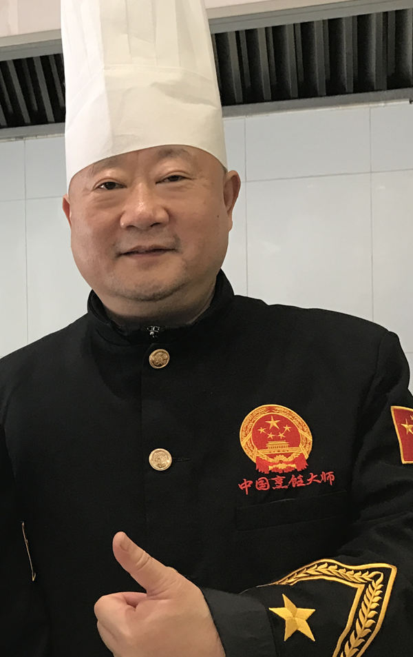 郑氏酸萝卜炖鸭子--郑强大师把一道传统菜品引入到大雅之堂