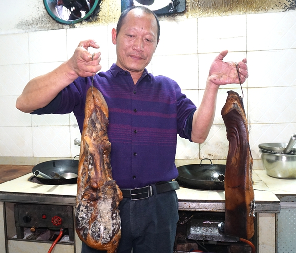 近郊生态旅游好去处--穆三农家乐水果园--摘草莓 钓生态鱼 四季采摘应季果蔬