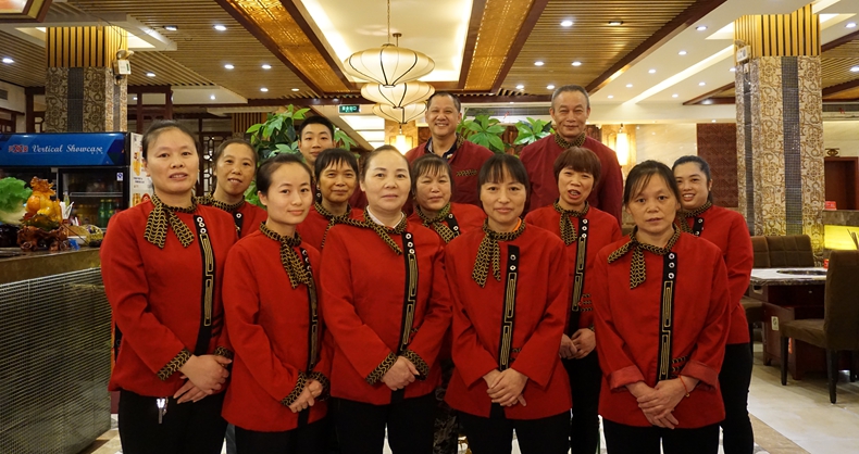 重庆洞亭火锅热烈庆祝中华人民共和国成立70周年！