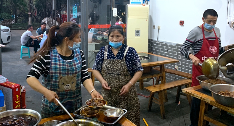 川飞丽·九九耙牛肉--全面恢复线下堂食 严格管理更安全 更健康