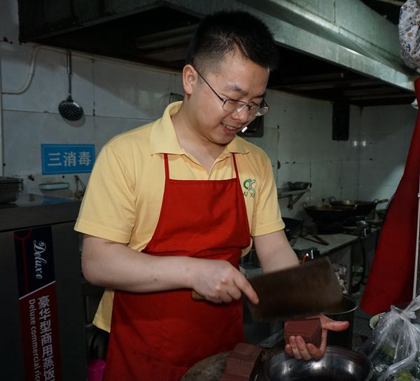 五一路余姐毛血旺--28年专注毛血旺 为数不多的重庆特色美食