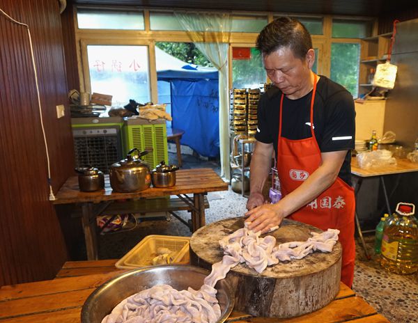 李氏烧菜馆——小锅仔 老厂矿社区经典美食 饭遭殃的下饭菜