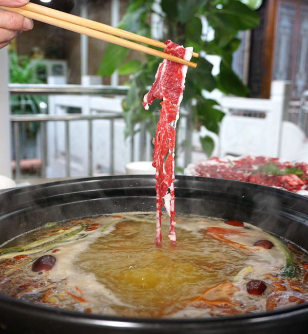 巴味轩全牛养生汤锅——美食传承 美味延续 古镇文化与美食完美融合