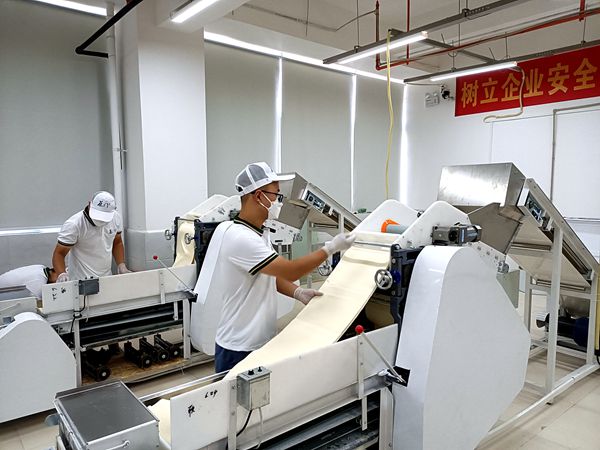 传统工艺 规范化生产 日产量将突破2万斤 用品质占领重庆小面原料市场