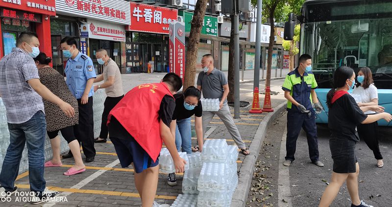 疫情不完 爱心不断 南岸区火锅商会爱心捐赠活动将持续进行