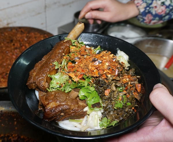 校门外的美食 冯山妹风味美食坊 芳华年代难忘情感