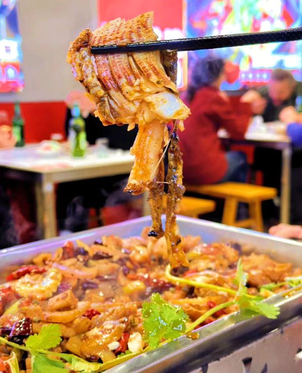 沈姐烤鱼 重庆人的情感美味 美食文化的延续