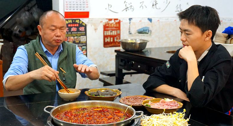 美食传承 阳传友 阳健父子俩的火锅情怀
