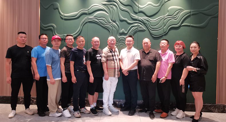 充分发挥行业协会技术人才优势 助力南岸餐饮经济发展 