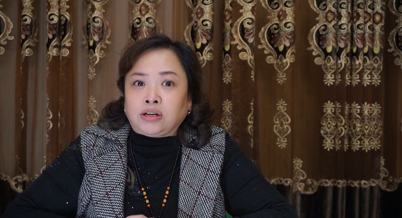 重庆母城一吃难忘的美食——本期封面人物恒明鲜肚子鸡汤银丝面·米线创始人周玉兰