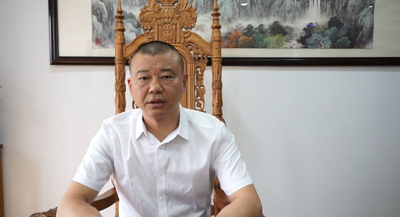 重庆毛肚火锅在他心中已成为不变的情怀 本期封面人物黄家码头火锅创始人杨宗勇