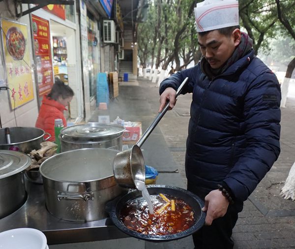 一品居鸭血肥肠--不断开发大众喜欢菜品 做大家喜爱和信任美味