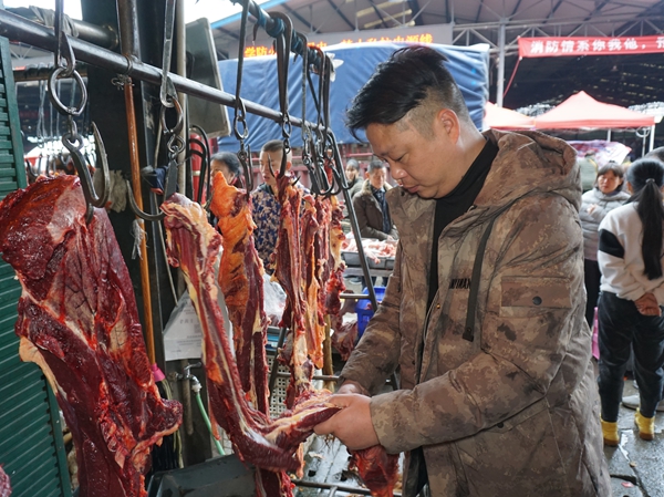 天生我材必有用 千金散去还复来--赵记耙牛肉创始人赵可的精彩餐饮人生